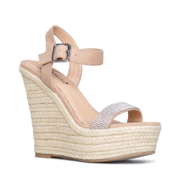 Shoe Dazzle Shoes - Shoedazzle Rhinestone Wedge Sandals 8.5